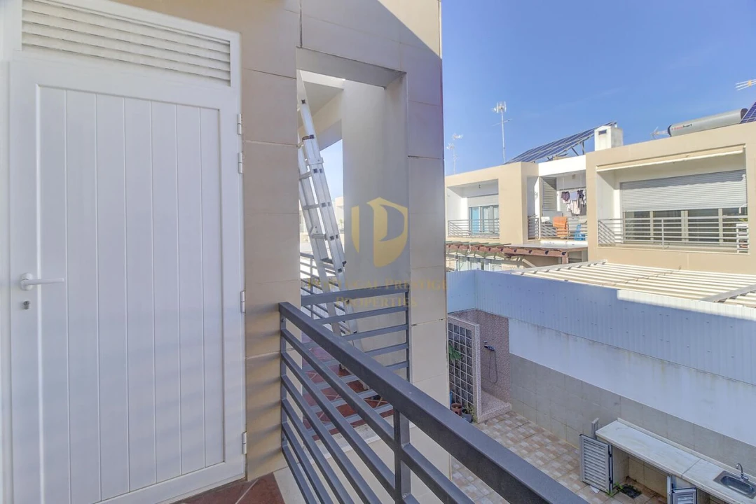 Moradia T4 para Venda em Vila Real de Santo Antonio Foto 32