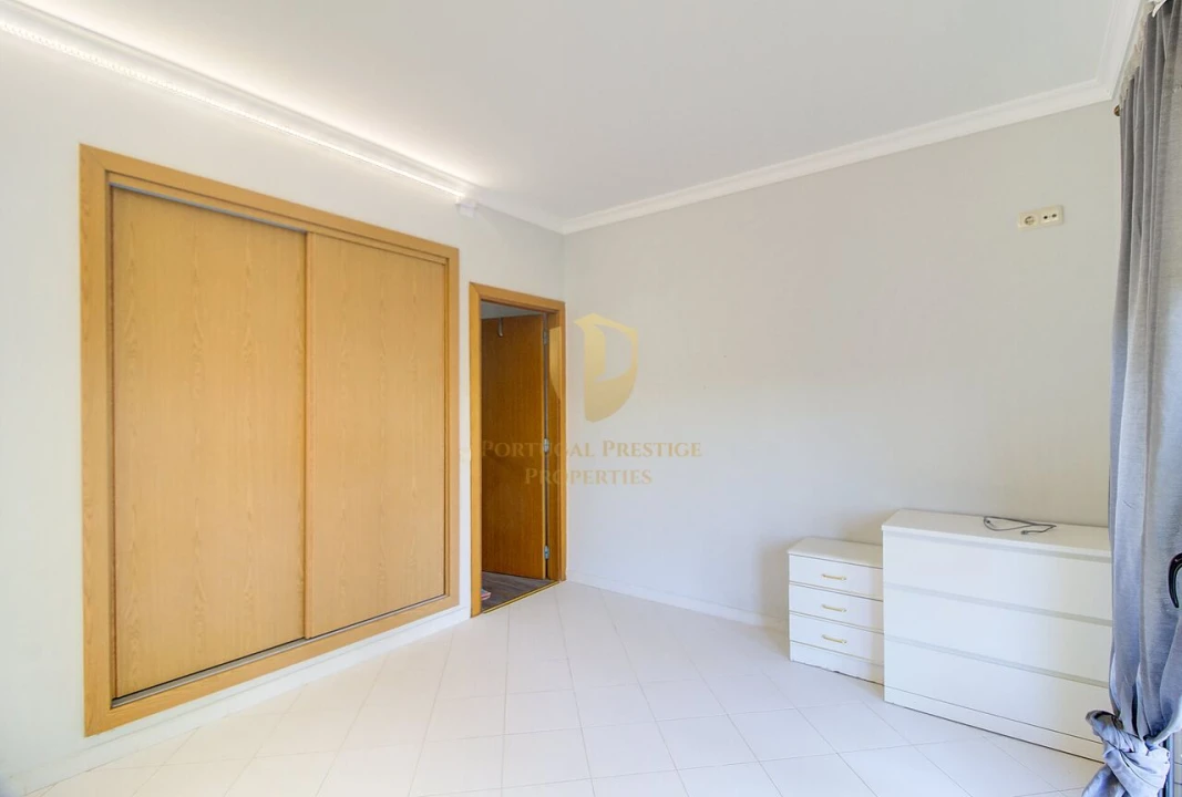 Moradia T4 para Venda em Altura Foto 12