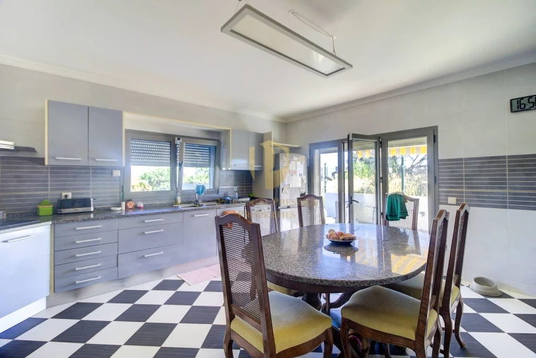 Moradia T4 para Venda em Altura Foto 40