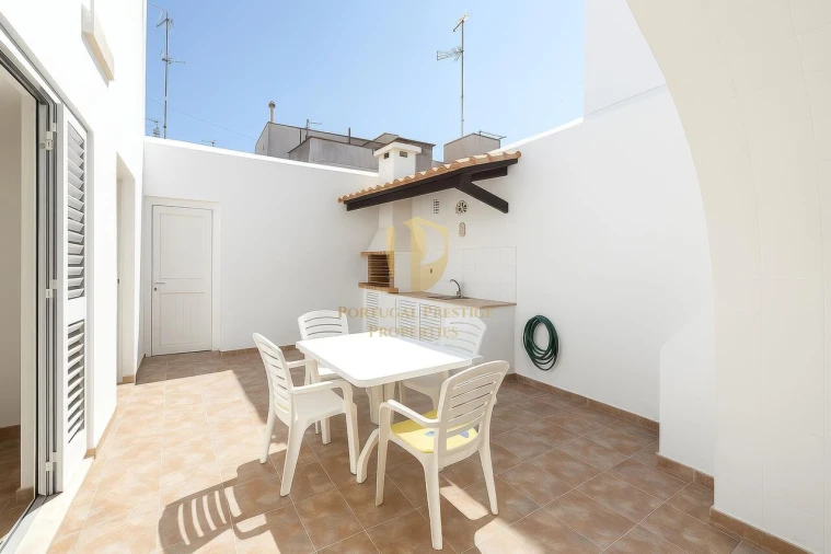 Moradia T3 para Venda em Santa Luzia Foto 3