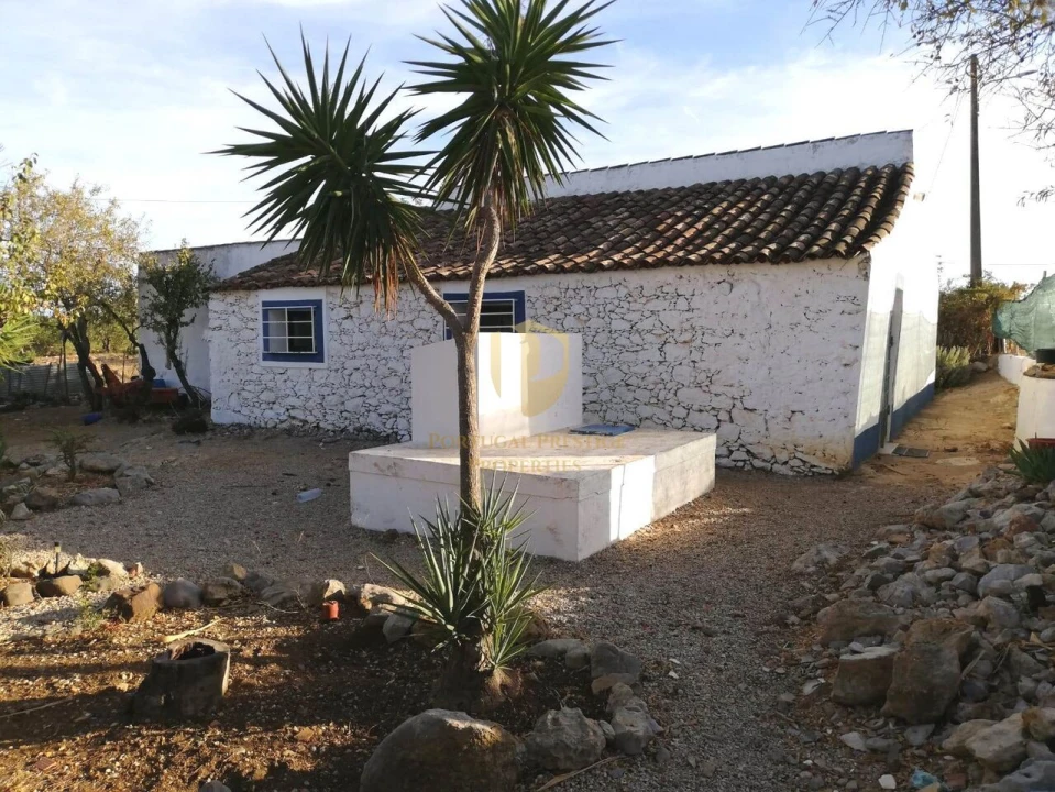 Quinta T2 para Venda em Santa Catarina da Fonte do Bispo Foto 1