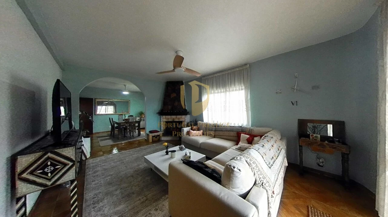 Moradia T4 para Venda em Quarteira Foto 8