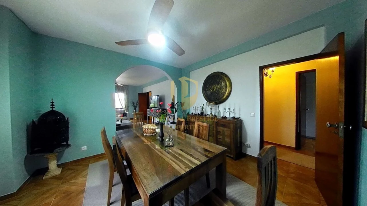 Moradia T4 para Venda em Quarteira Foto 11