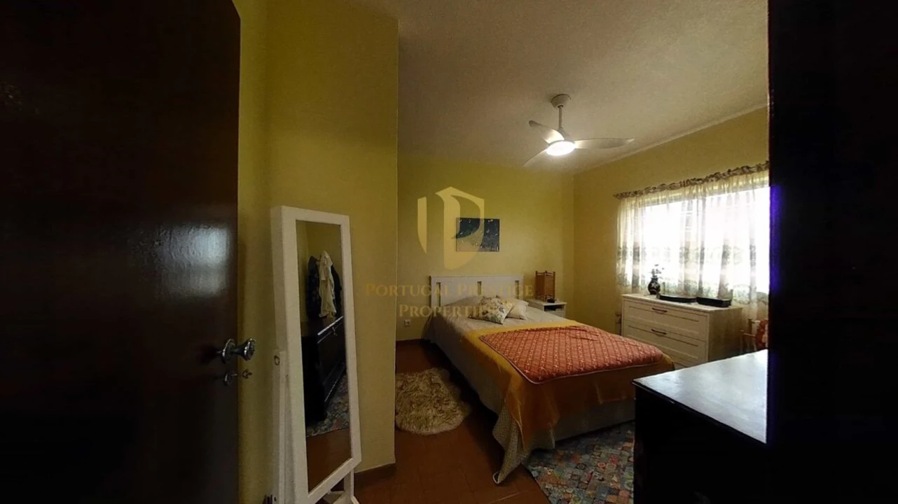 Moradia T4 para Venda em Quarteira Foto 14