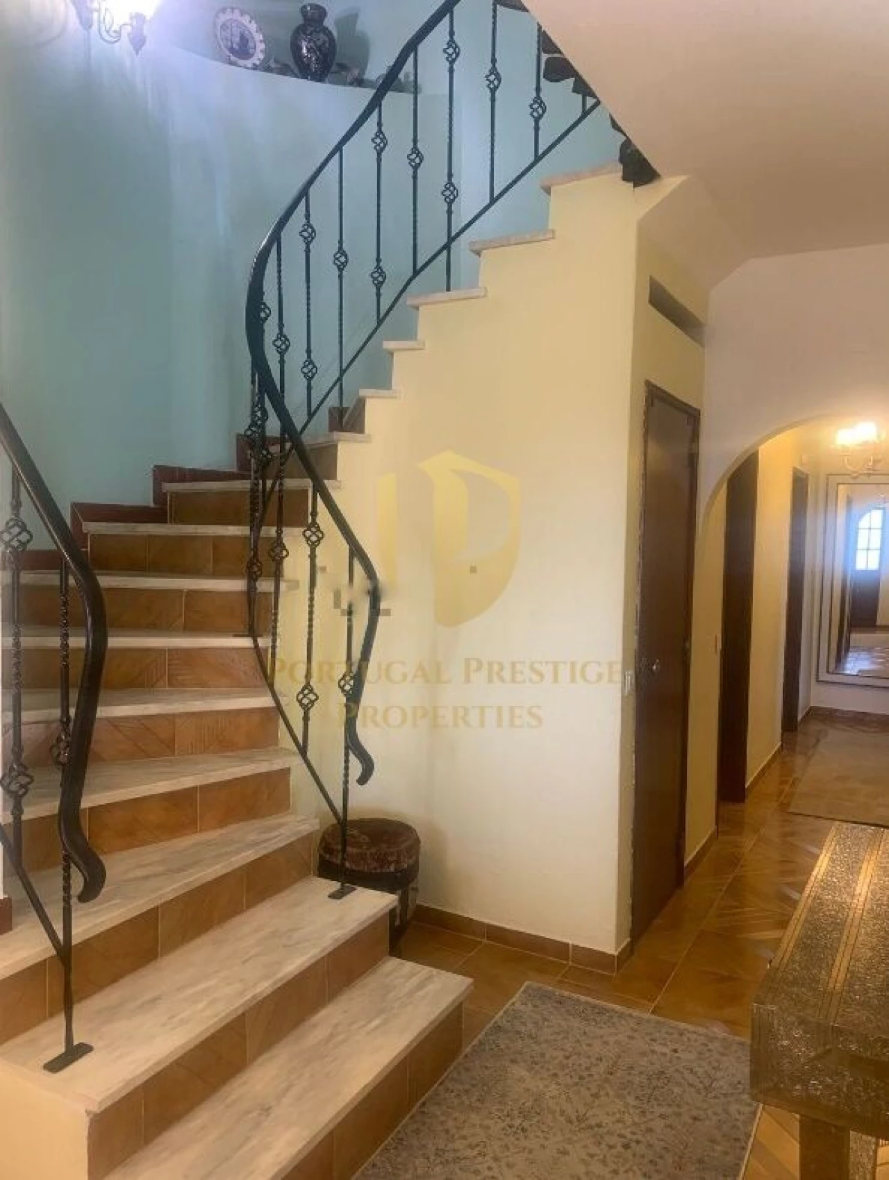 Moradia T4 para Venda em Quarteira Foto 5