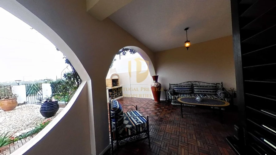 Moradia T4 para Venda em Quarteira Foto 28