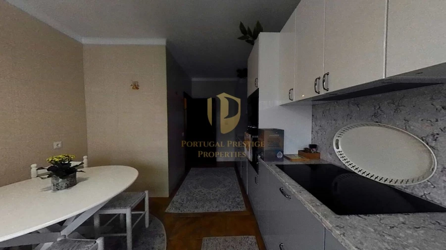 Moradia T4 para Venda em Quarteira Foto 26