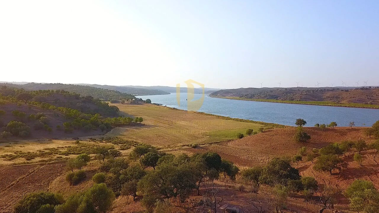Terreno para Venda em Azinhal Foto 1