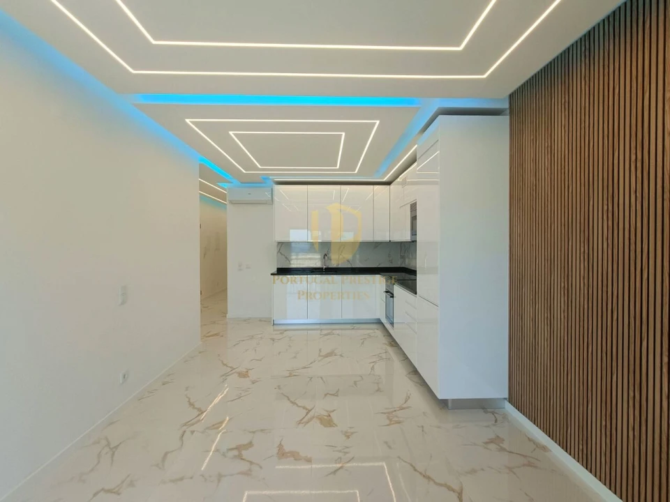 Apartamento T3 para Venda em Quarteira Foto 12
