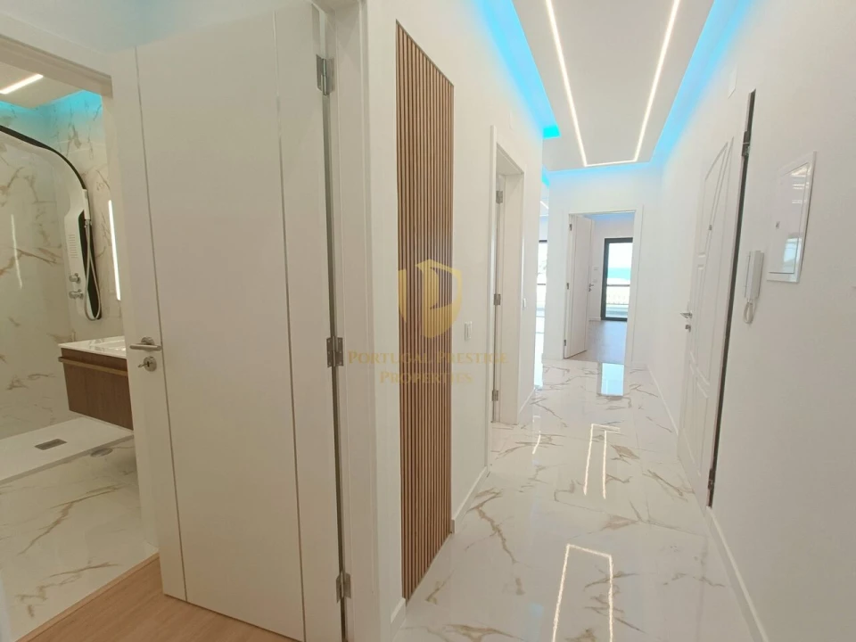 Apartamento T3 para Venda em Quarteira Foto 20