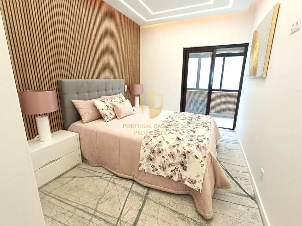 Apartamento T3 para Venda em Quarteira Foto 17