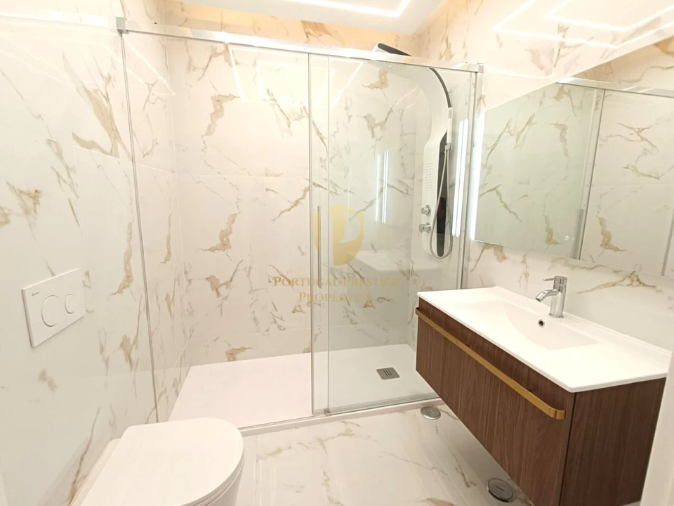 Apartamento T3 para Venda em Quarteira Foto 19
