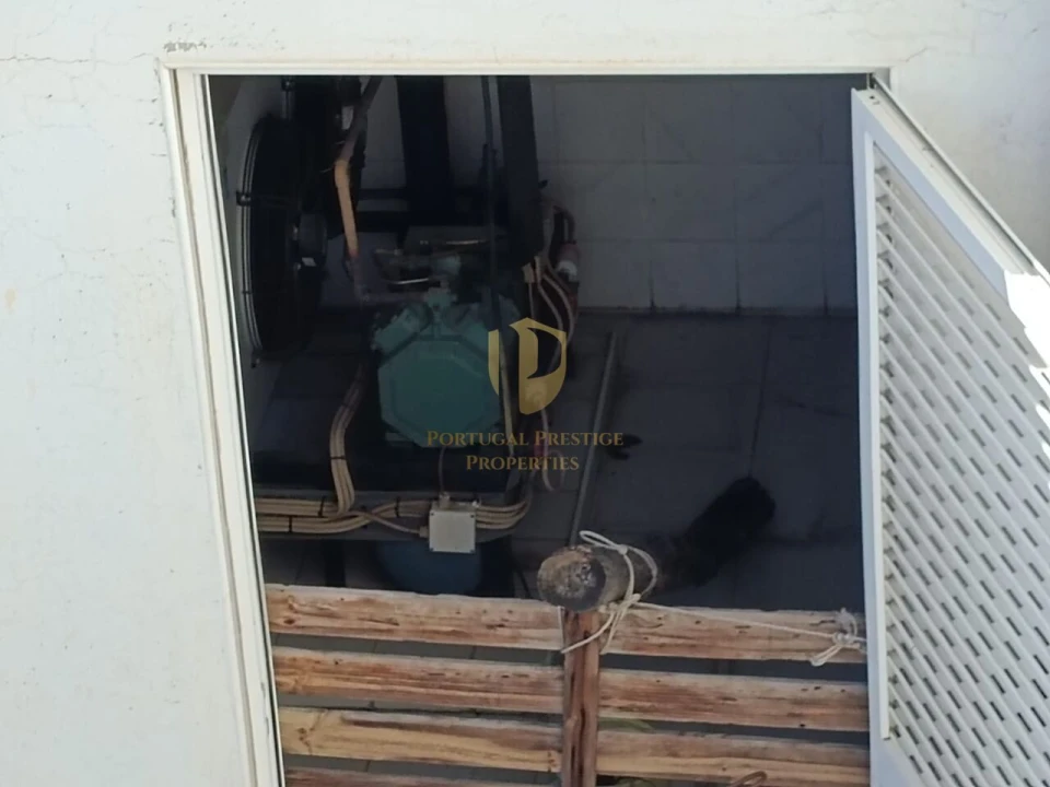 Armazém para Venda em Vila Real de Santo Antonio Foto 4