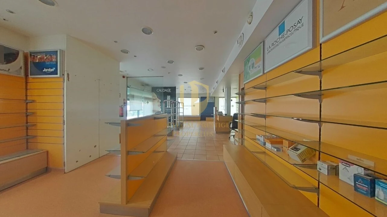 Loja para Venda em Olhão Foto 2