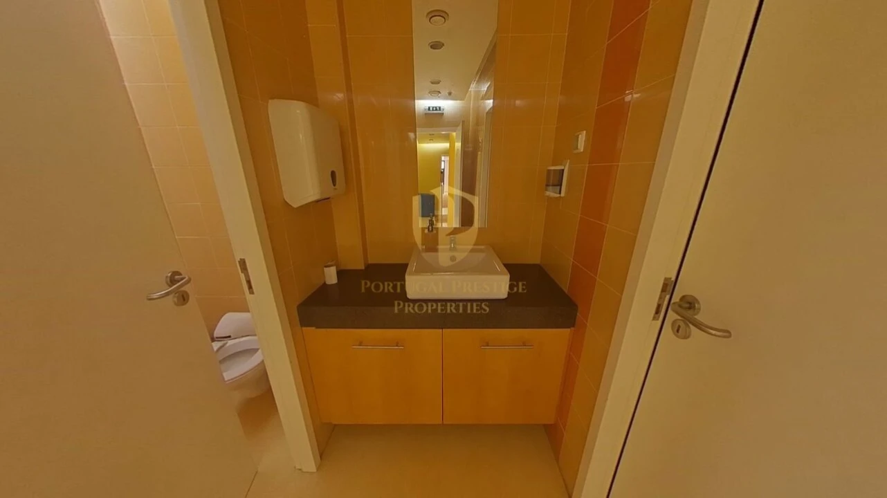 Loja para Venda em Olhão Foto 11