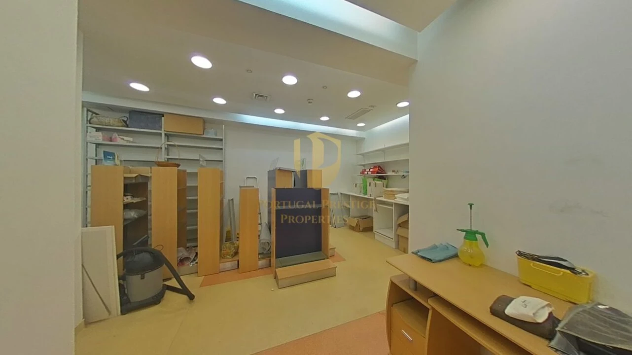 Loja para Venda em Olhão Foto 13