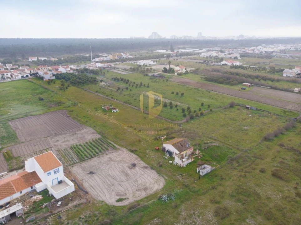 Terreno para Venda em Monte Gordo Foto 15