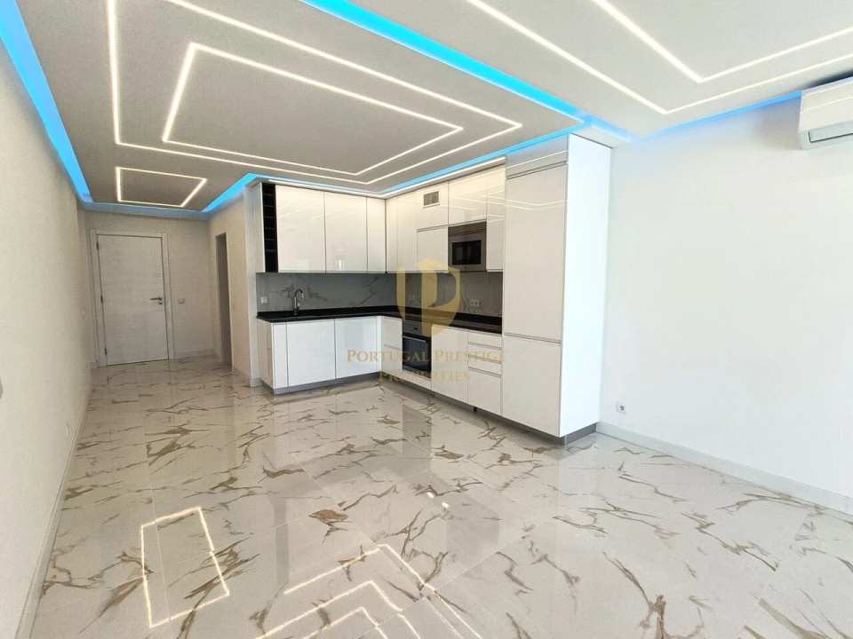 Apartamento T2 para Venda em Quarteira Foto 7