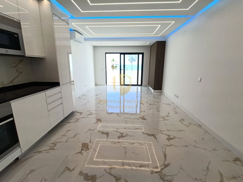 Apartamento T2 para Venda em Quarteira Foto 9