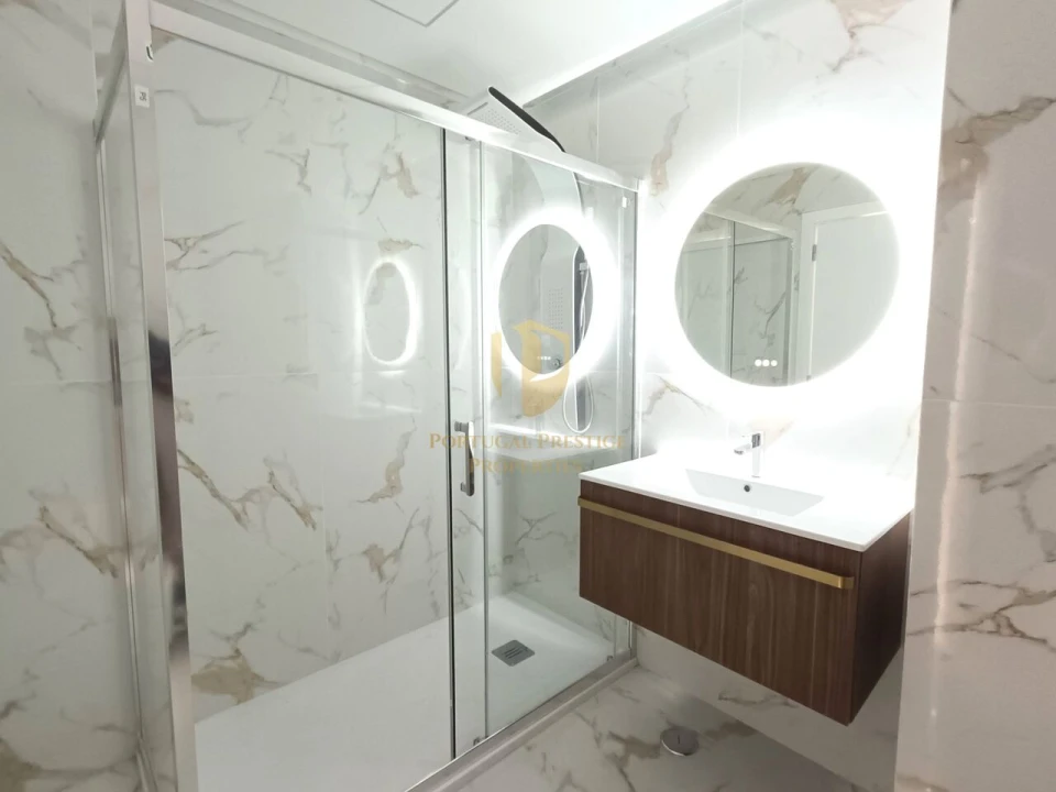 Apartamento T2 para Venda em Quarteira Foto 14
