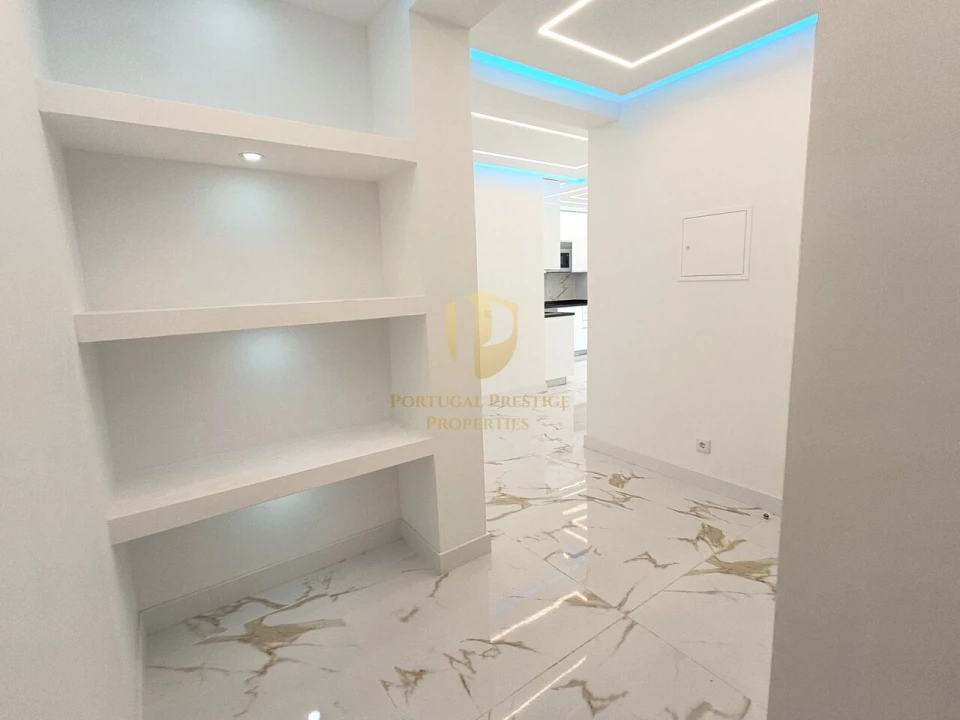 Apartamento T2 para Venda em Quarteira Foto 16