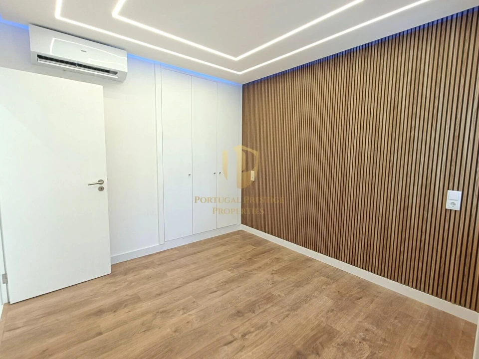 Apartamento T2 para Venda em Quarteira Foto 19