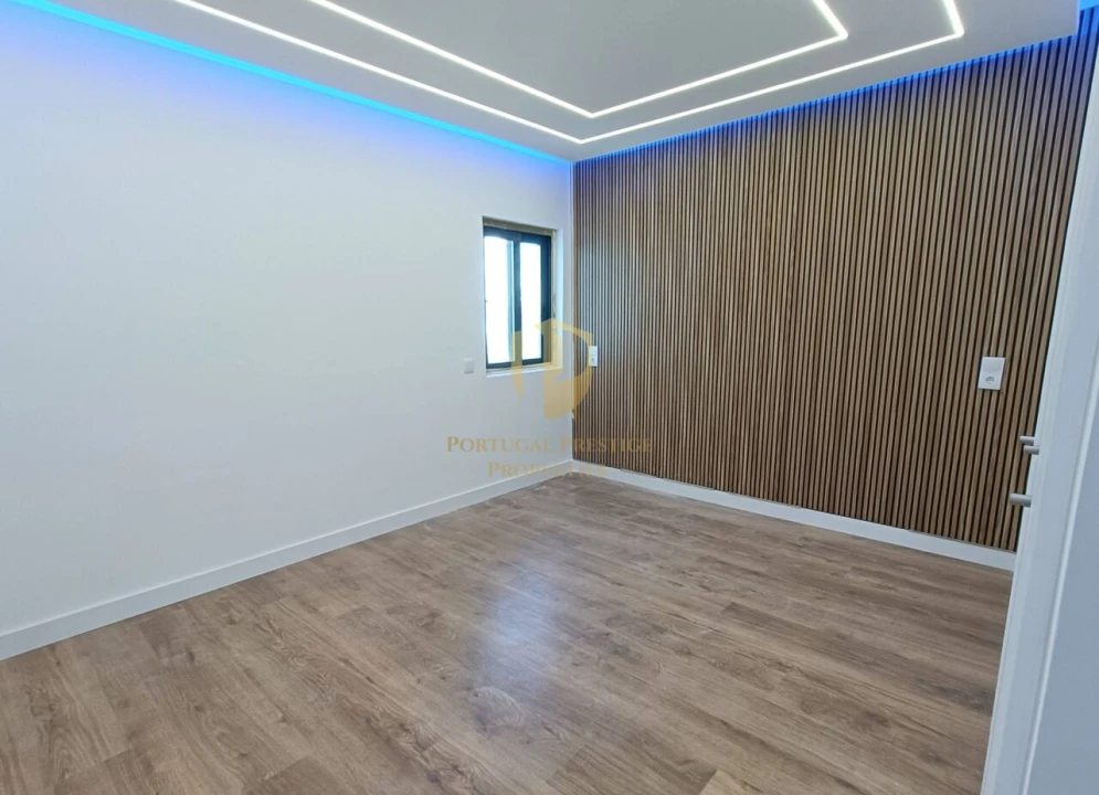 Apartamento T2 para Venda em Quarteira Foto 23