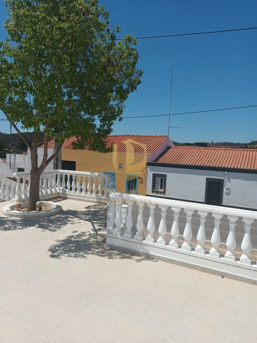 Moradia T5 para Venda em Portimão Foto 3