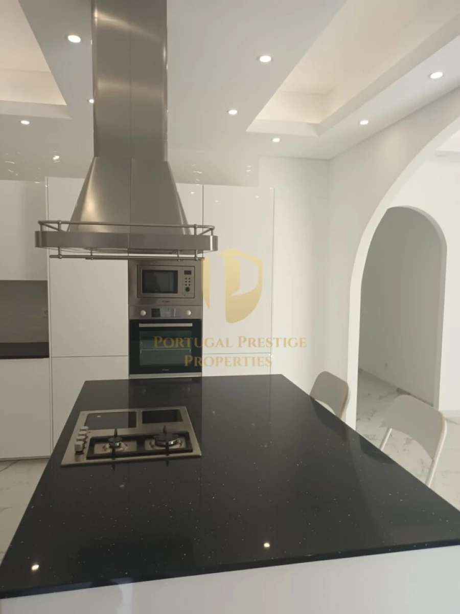 Moradia T5 para Venda em Portimão Foto 12