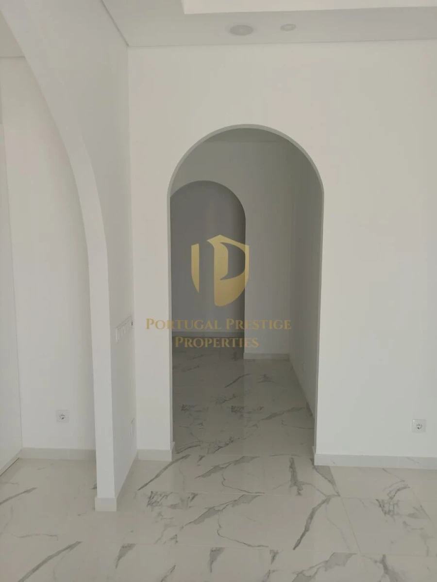 Moradia T5 para Venda em Portimão Foto 19