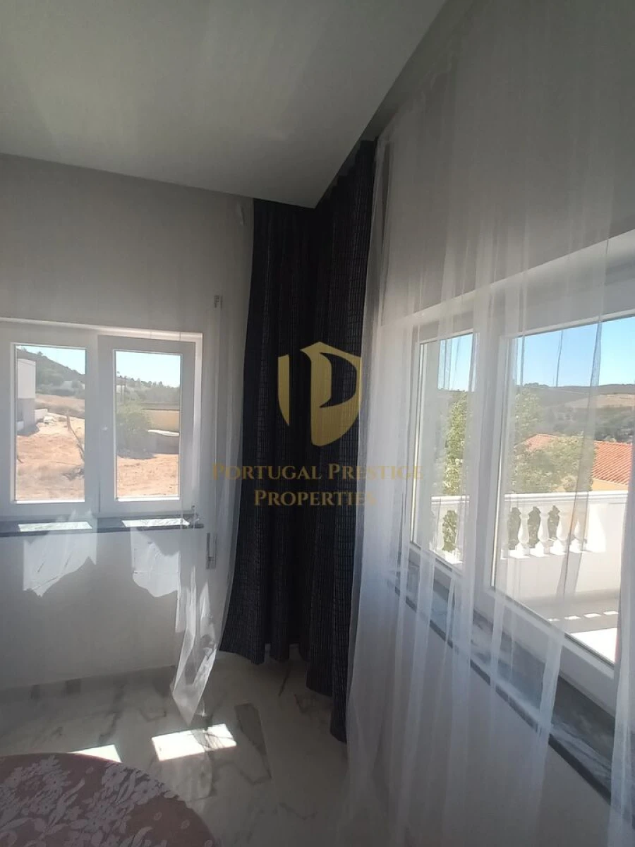 Moradia T5 para Venda em Portimão Foto 23
