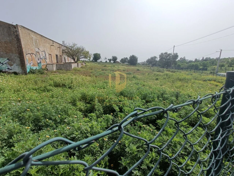 Terreno para Venda em Quelfes Foto 9
