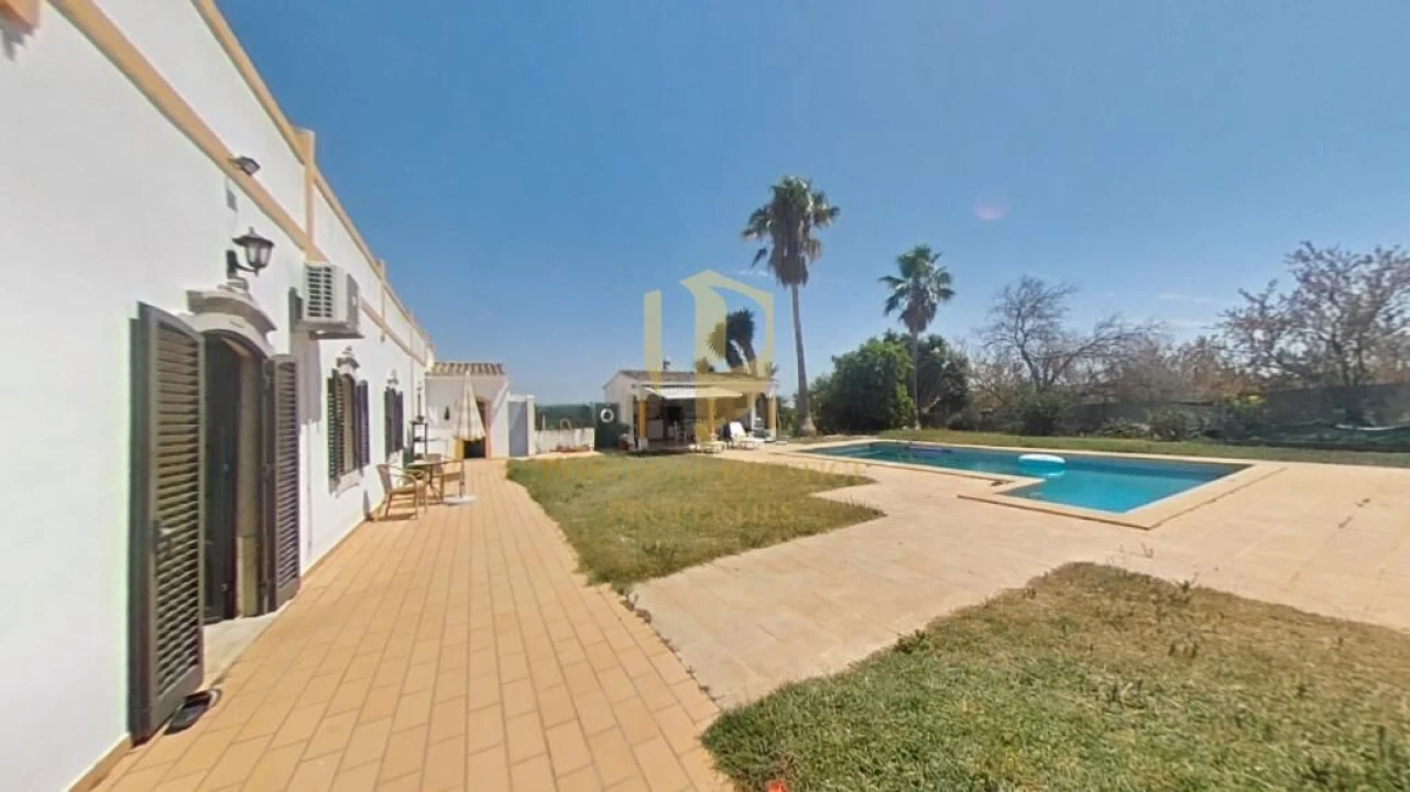 Moradia T3 para Venda em Boliqueime Foto 31