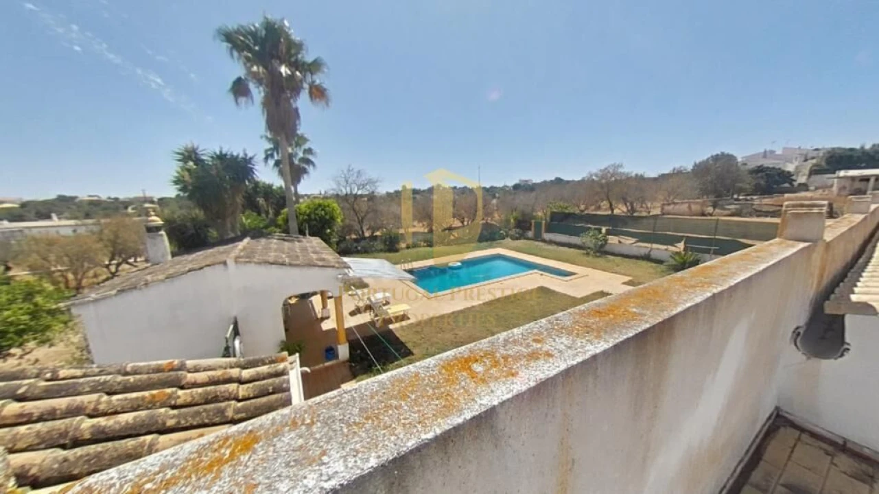 Moradia T3 para Venda em Boliqueime Foto 26