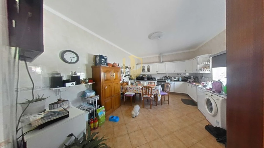 Moradia T3 para Venda em Boliqueime Foto 11