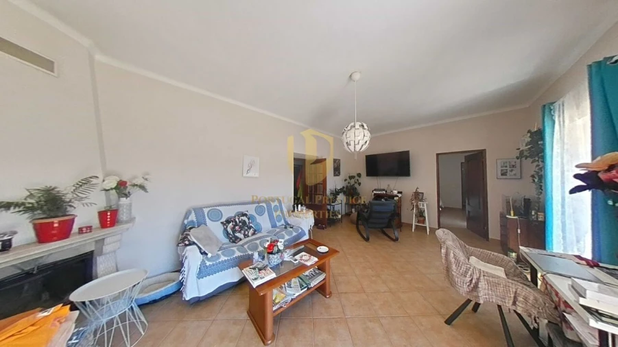 Moradia T3 para Venda em Boliqueime Foto 6