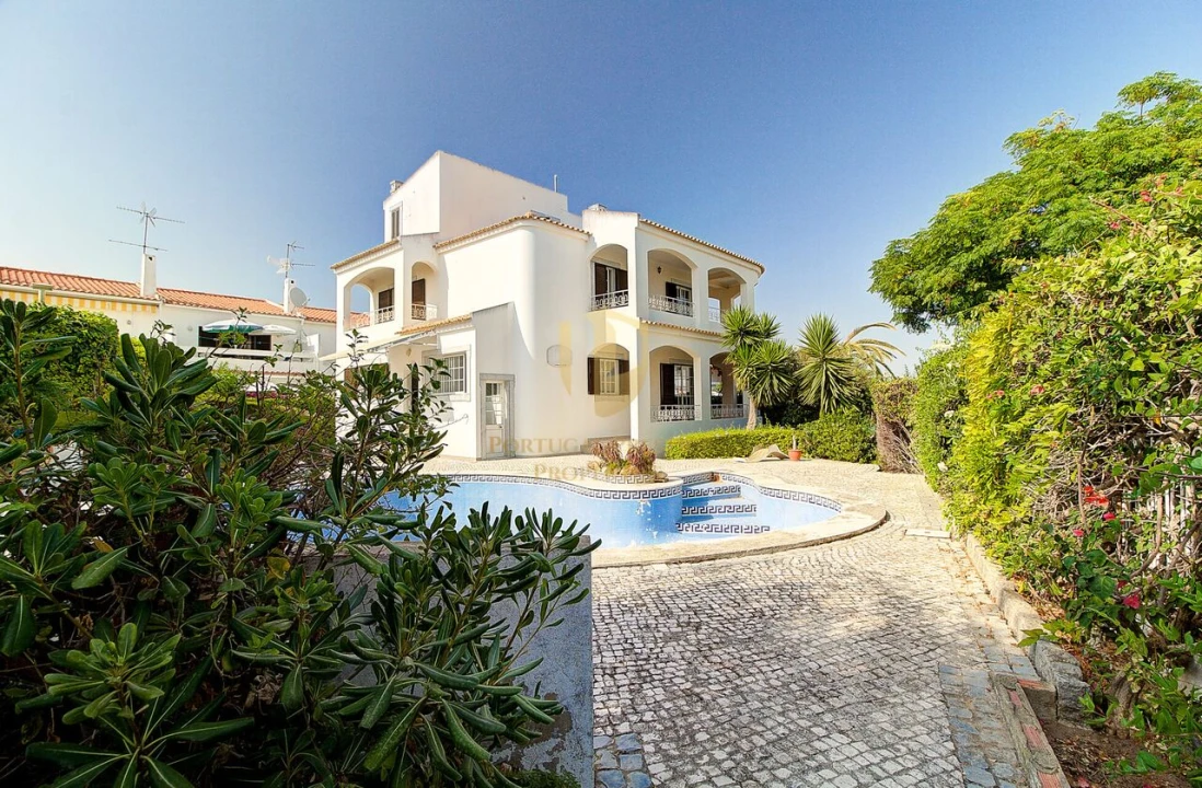 Moradia T4 para Venda em Altura Foto 1