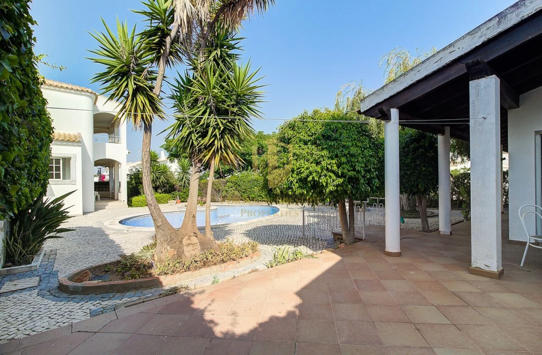 Moradia T4 para Venda em Altura Foto 5