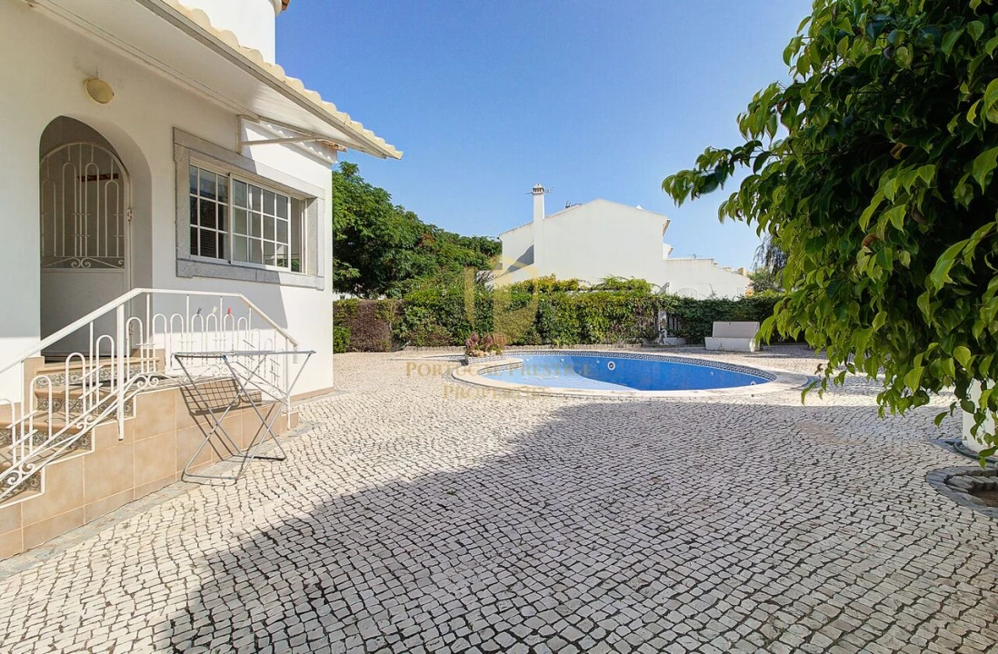 Moradia T4 para Venda em Altura Foto 10