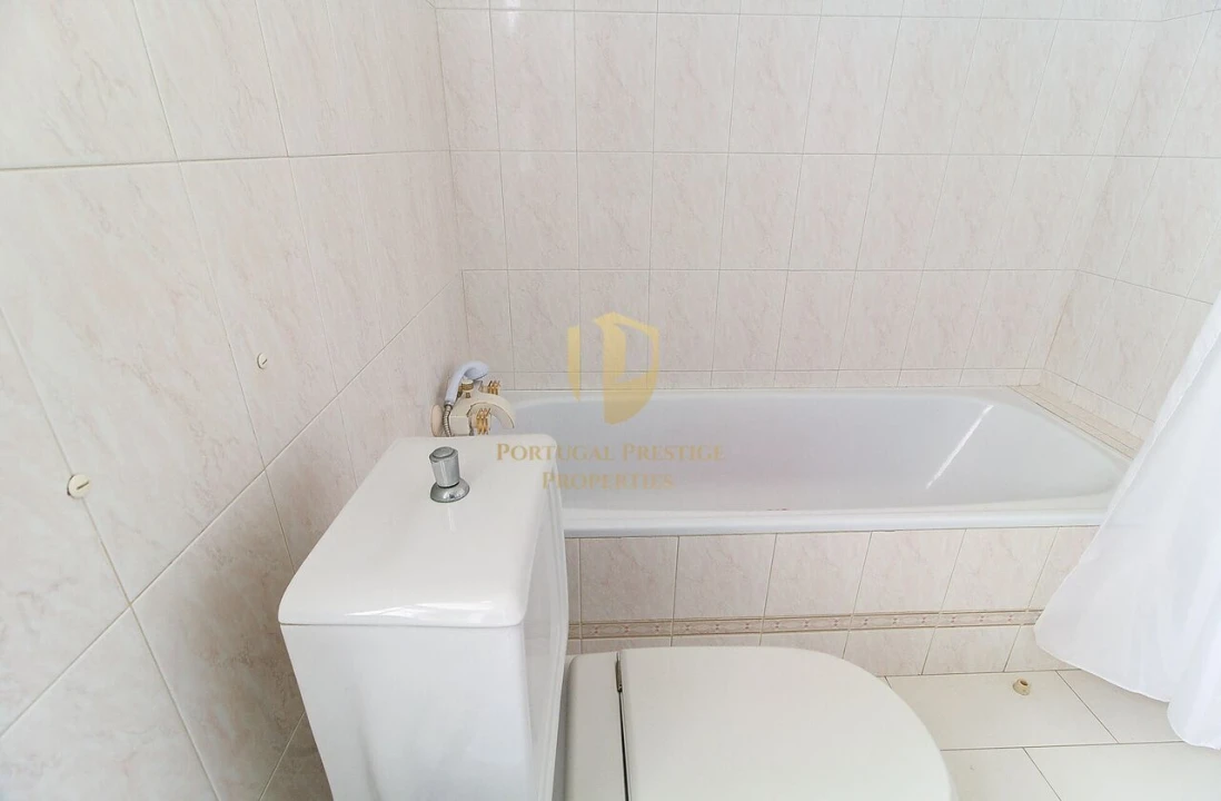 Moradia T4 para Venda em Altura Foto 40