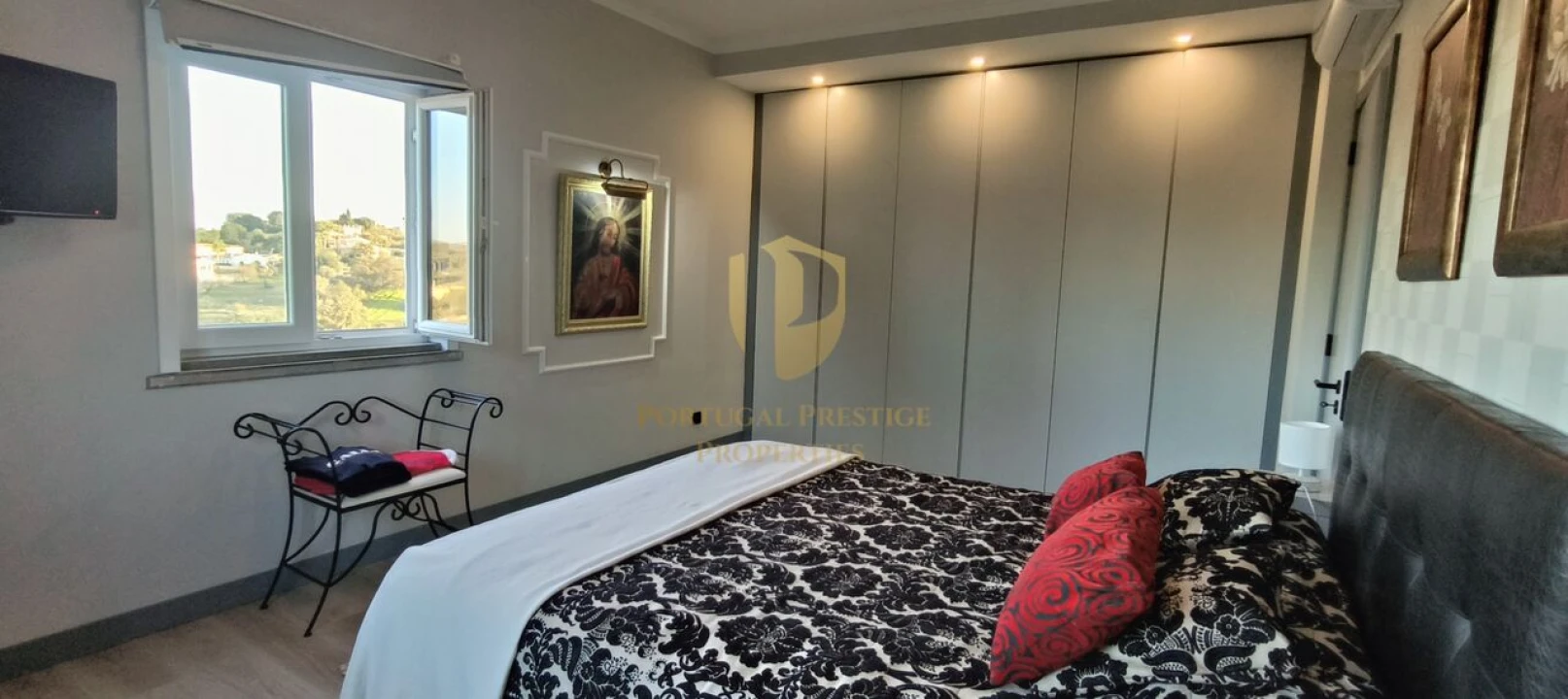 Moradia T5 para Venda em Loule (São Sebastião) Foto 26