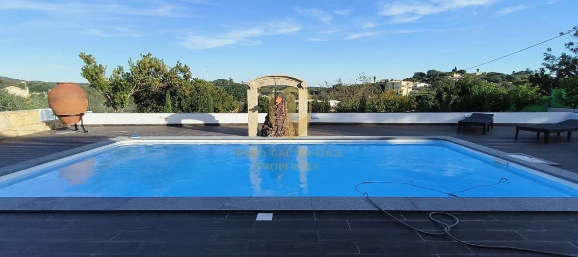 Moradia T5 para Venda em Loule (São Sebastião) Foto 5