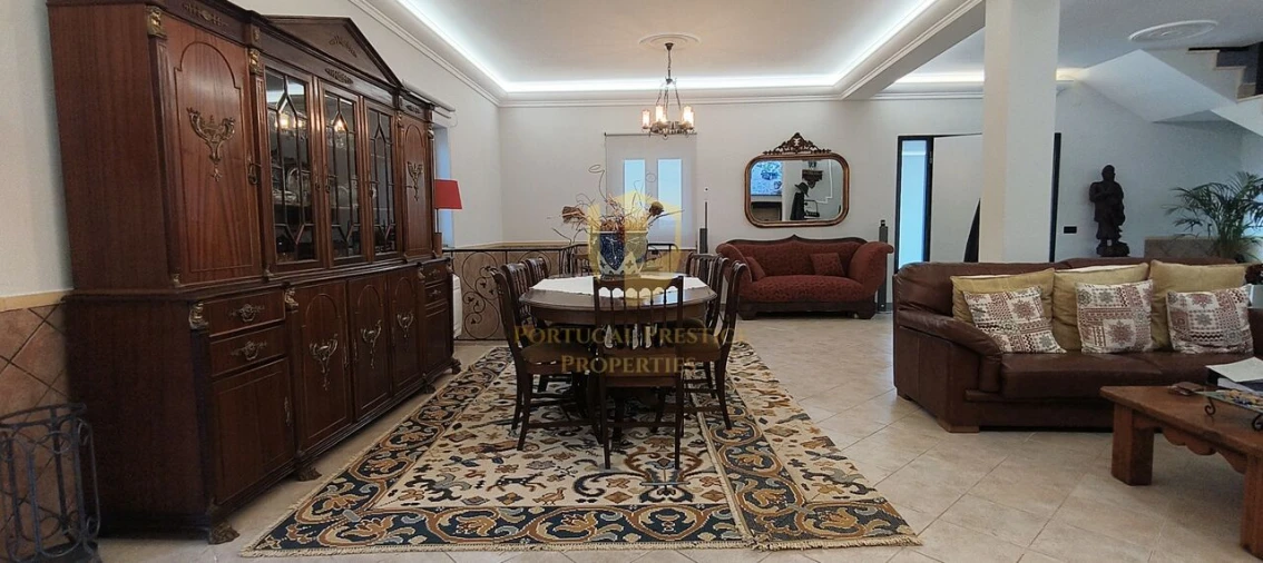 Moradia T5 para Venda em Loule (São Sebastião) Foto 20