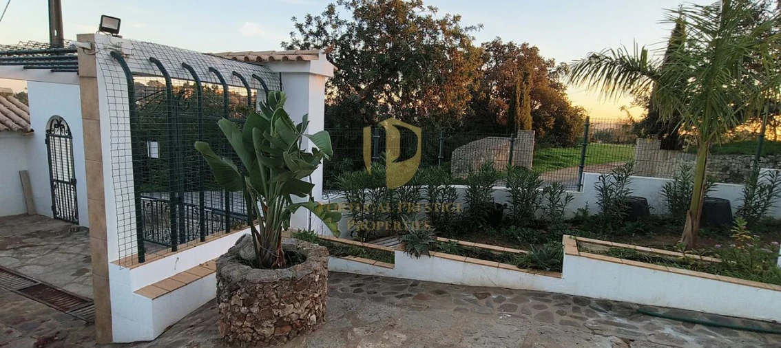 Moradia T5 para Venda em Loule (São Sebastião) Foto 39