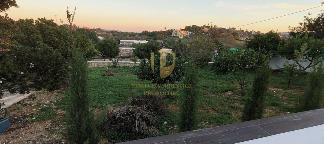 Moradia T5 para Venda em Loule (São Sebastião) Foto 42