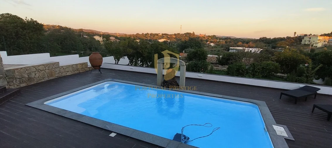 Moradia T5 para Venda em Loule (São Sebastião) Foto 4