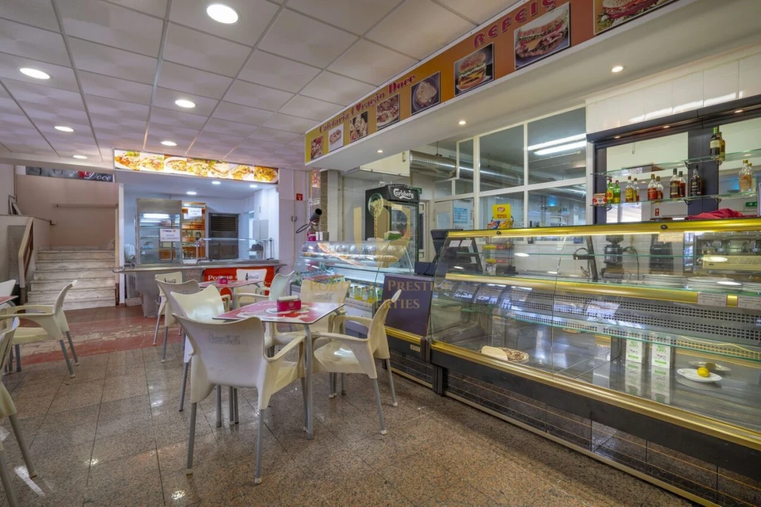 Armazém para Venda em Vila Real de Santo Antonio Foto 4