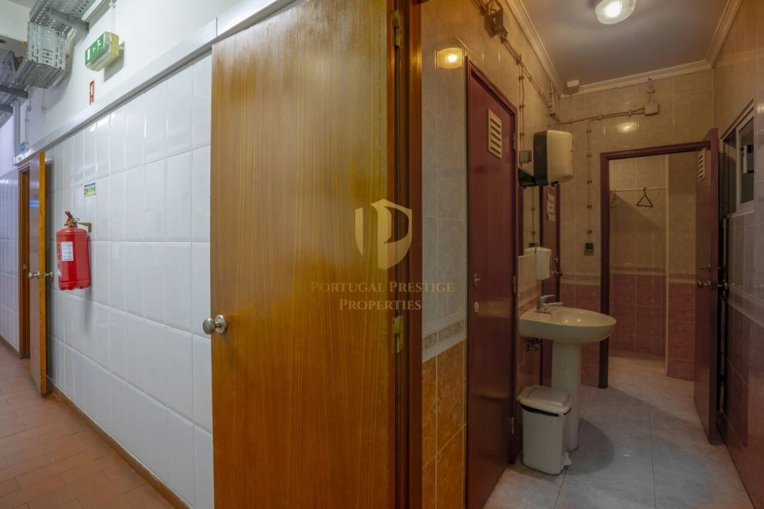 Armazém para Venda em Vila Real de Santo Antonio Foto 16