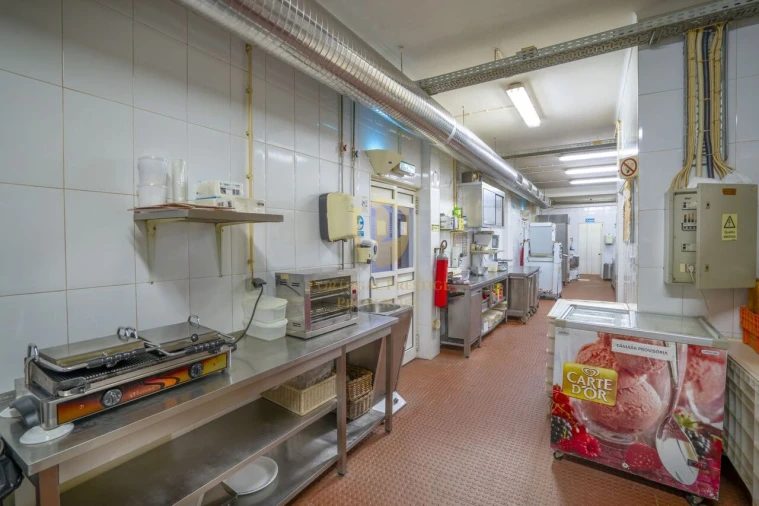 Armazém para Venda em Vila Real de Santo Antonio Foto 34