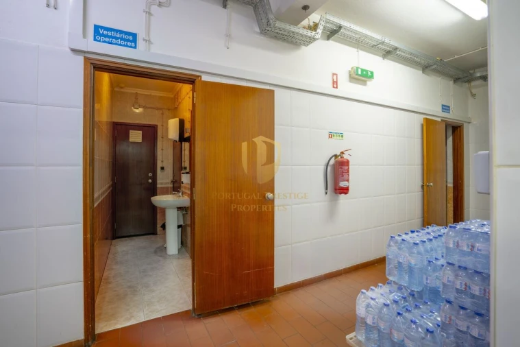 Armazém para Venda em Vila Real de Santo Antonio Foto 65